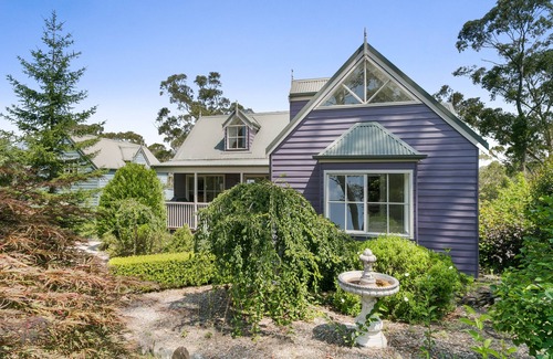 Mount Victoria House | Winterglen - located in the Blue Mountains (Mount Victoria)