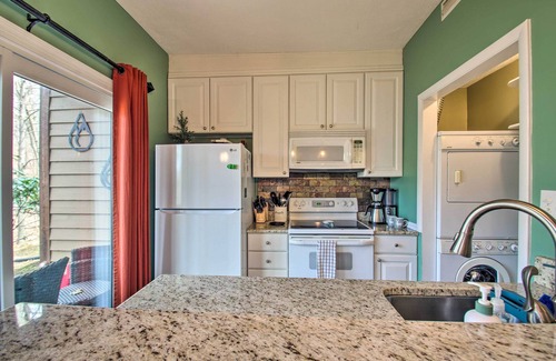 Wintergreen Apartment | Wintergreen Resort Mountain Condo w/Pool Access!