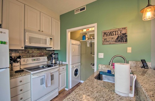 Wintergreen Apartment | Wintergreen Resort Mountain Condo w/Pool Access!