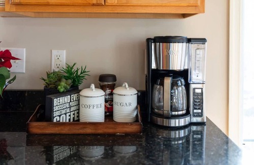 Pedlars Edge House | Wintergreen Ridge Retreat - Family Home