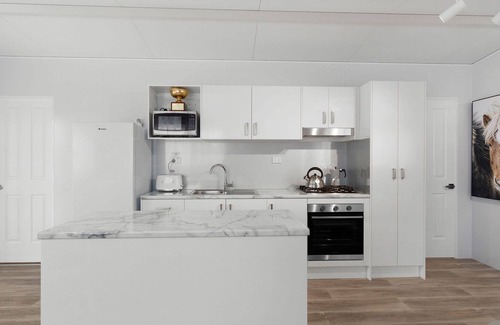 Rainbow Flat Cottage | Winx in Manning Park Rest