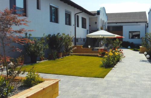 Illmitz Bed & Breakfast | Winzerhof Michael Gartner