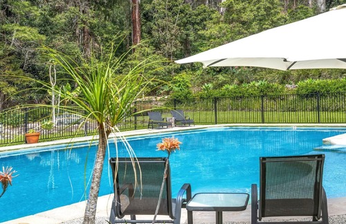 Macmasters Beach Cabin | 'Wirreanda Retreat - Acreage' by Accom Holidays