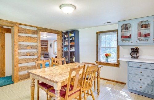 Mauston Cottage | Wisconsin Cabin Getaway Near Castle Rock Late