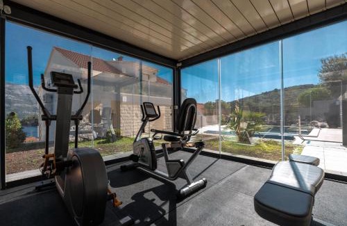 Cove Tri Zala (Zrnovo) Apartment | WISH Apartments