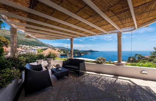 Montovjerna Villa | Wishing Tree Villa