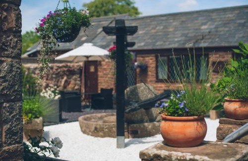 Llangrove House | Wisteria Cottage Wye Valley AONB