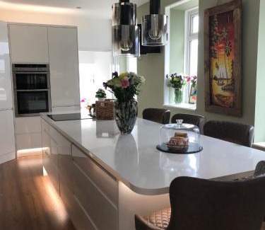 Stoke House | Wisteria house