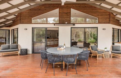 Quindalup House | Wisteria Lodge