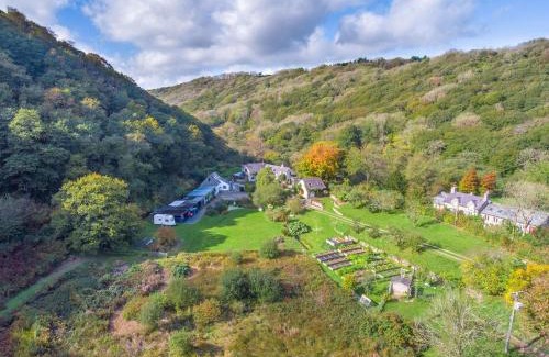 Fishguard House | Wisteria Lodge - Cottage