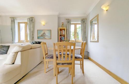 Tangmere House | Wisteria Way, Tangmere