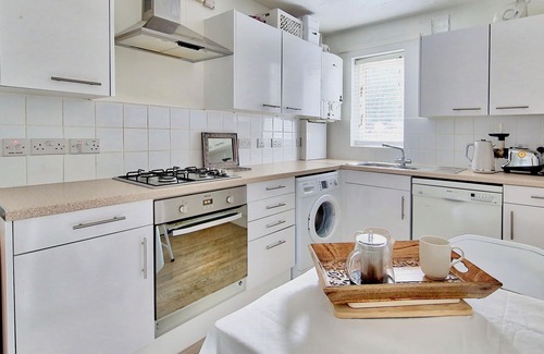 South Richmond House | With Garden & Fast Access to Central London & Heathrow Airport