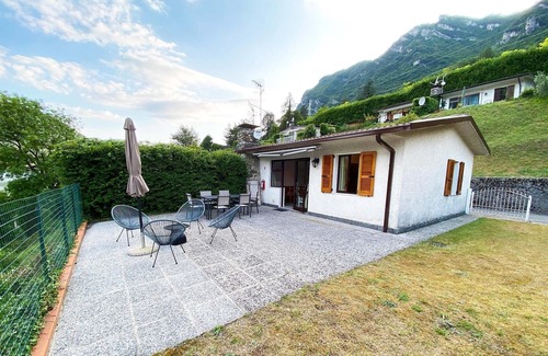 Idro Apartment | With large fenced garden, barbecue and panoramic view