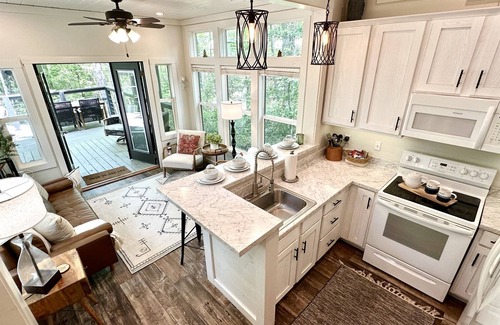 Monteagle Cabin | With Trailhead to One of TN's Tallest Waterfalls