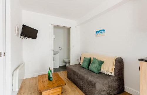 Withernsea Apartment | Withernsea Studio Apt & Sofa bed