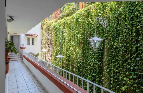 Alta Vista Resort | WIVC Alta Vista Condo - Stunning Views, Close to the Beach & Romantic Zone