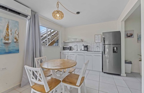 Koyari Apartment | WLR4 - 2BR near Palm Beach - White Lotus Retreat