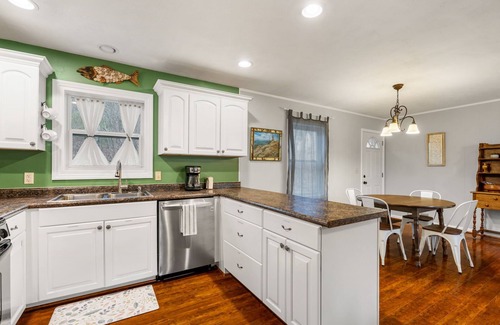 Zirconia Cottage | WNC oasis w/unique outdoor patio. Close to trails, waterfalls, more