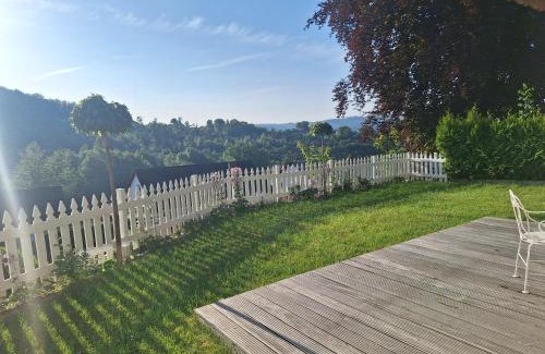 Siegen Apartment | Wohnen am Waldrand, zentral und ruhig