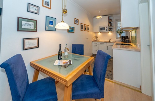 Keitum Apartment | Wohnung im Herzen von Keitum, Umgeben von Historischen Reetdachhäusern