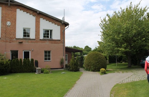 Hinter Bollhagen Apartment | Wohnung in Gerda in Meeresnהhe