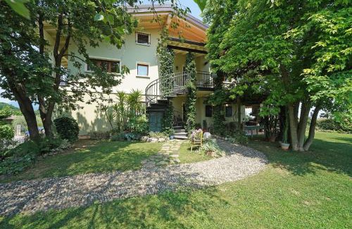 Castello Apartment | Wohnung Mit Blick Auf Den Gardasee