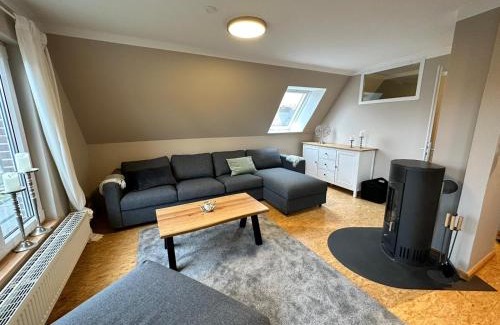 Tossens Apartment | Wohnung OG