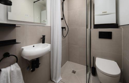 Barkhof Apartment | Wohnung 'The Cove' HBF/Messe/ÖVB Arena/City
