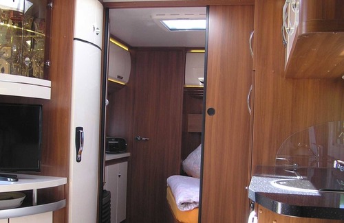 Wolgast Apartment | Wohnwagen Hobby 660 WFU Premium Modell - Wohnwagen