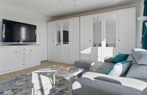 Ursus Apartment | Wojciechowskiego by Solarento