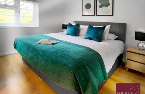 Wokingham Apartment | Wokingham - 2 Bed Modern House - Parking