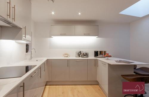 Wokingham Apartment | Wokingham - 2 Bedroom - Refurbished 1st Floor Flat