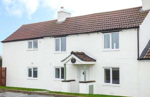 Muston House | Wold Cottage