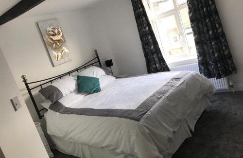 Pocklington House | Wolds Cottage Pocklington
