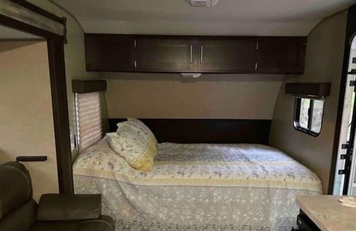 Roan Mountain House | Wolf Pup RV