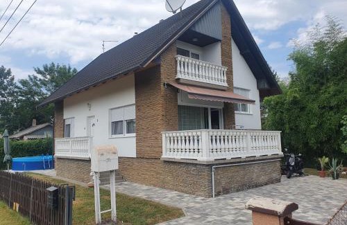 Balatonkeresztur House | Wolf Vendégház