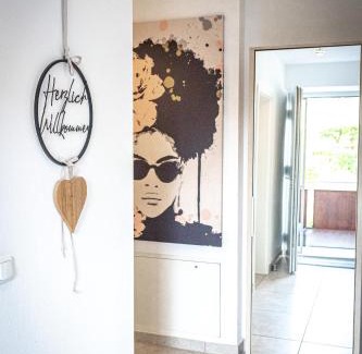 Kiefersfelden Apartment | wolke 7, Bergblick Apartment, Kingsizebett & Schlafcouch, Balkon & Garten