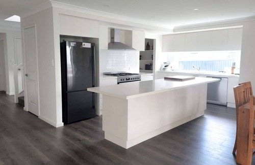 Wombarra House | Wombarra Sea View House on Lawrence Hargrave Drive