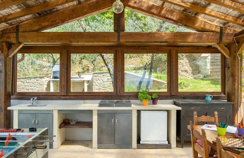 Castiglion Fiorentino House | Wonderful private villa for 6 people with private pool, WIFI, TV, patio, pets allowed and parking