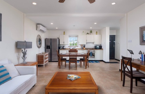 Marine Gardens Condo | Wonderful 1-bed condo, 2min walk to beach & more