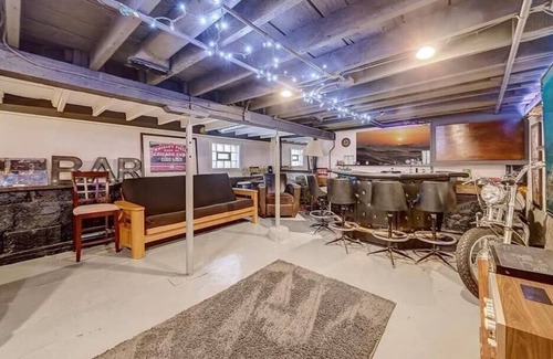 Belmont Cragin House | Wonderful 2 unit home