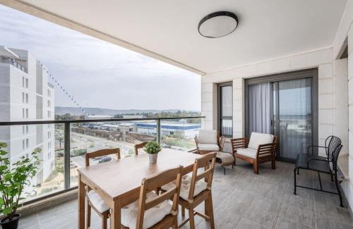 Nahariya Apartment | Wonderful 3 bedroom on the beach