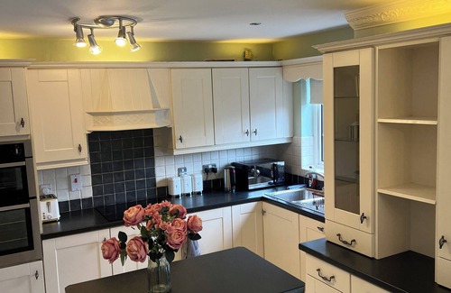 Newry House | Wonderful 4-bedroom house in Newry Central