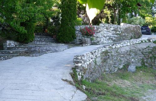Zagora-Mouresi Villa | Wonderful 4 Bedroom Villa & separate guest house Villa Thalia