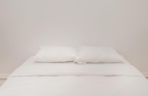 Mile End Apartment | Wonderful 4BedR in Mile-End with FREE Parking