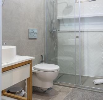 Alcantara Apartment | Wonderful Brand New Apartment Belém - A few steps away from the River!