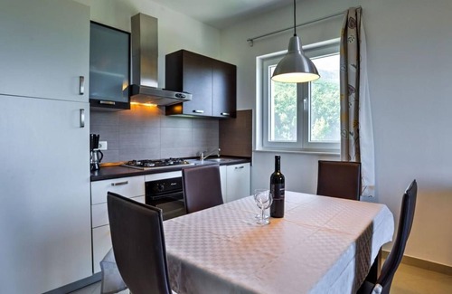 Brsec Apartment | Wonderful Brsec Apartments with Sea View and Shared Pool - Comfort One Bedroom Apartment