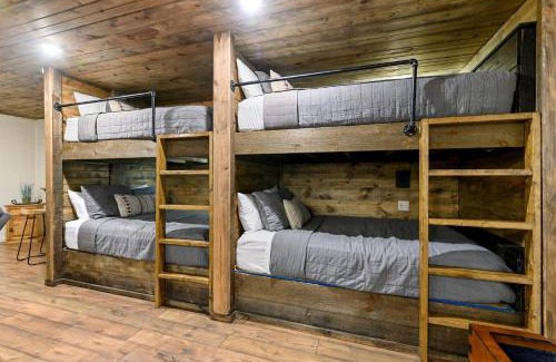 Broken Bow House | Wonderful Cabin Perfect for Family Getaways in Broken Bow, Oklahoma