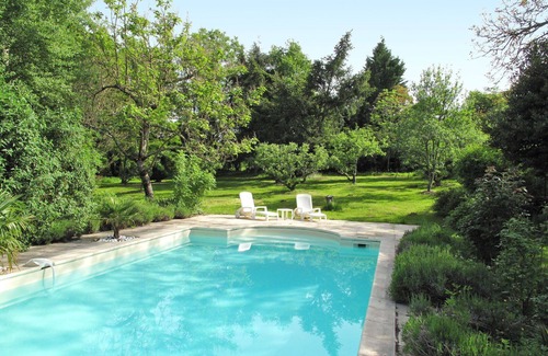 Saint-Sulpice-les-Feuilles House | Wonderful private villa with WIFI, private pool, hot tub, TV, patio, pets allowed and parking