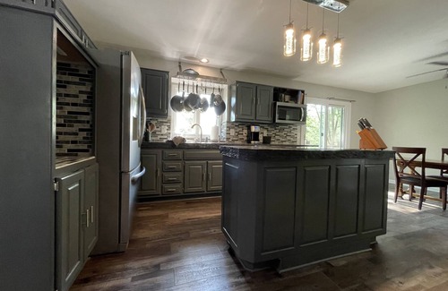 Olathe House | Wonderful home for a family retreat, corporate stay, & traveling professionals.